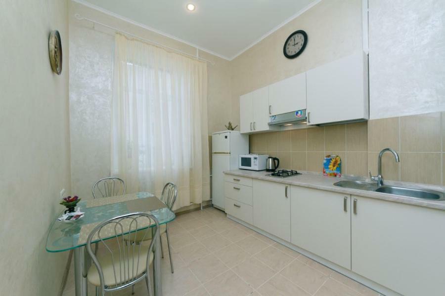 Apartment On Saksahanskoho Street Kiev Exterior foto