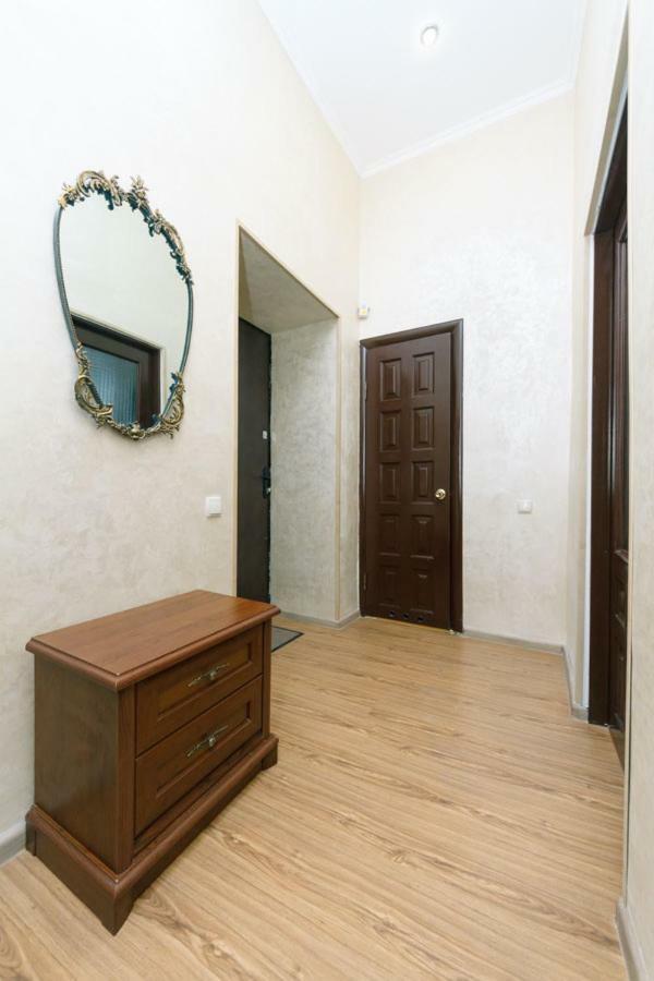 Apartment On Saksahanskoho Street Kiev Exterior foto